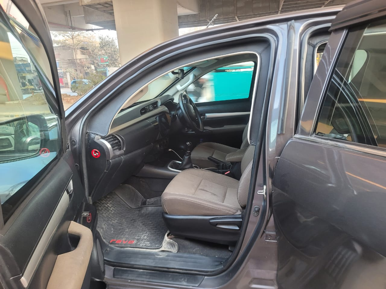 Toyota Hilux Revo Rocco (Grey) - view 5