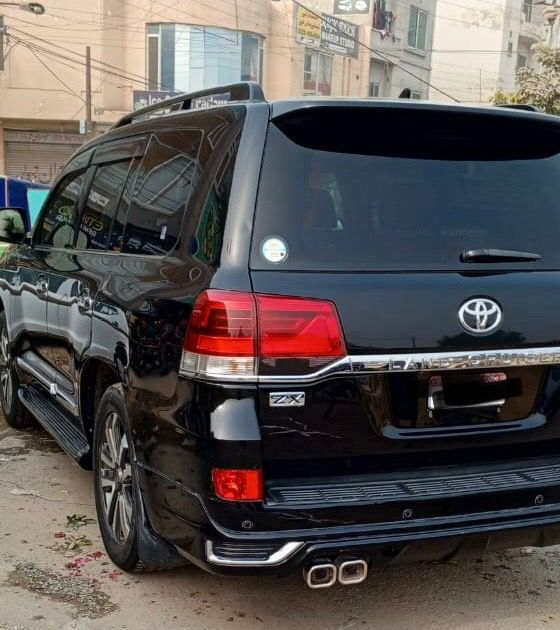 Toyota Land Cruiser V8 ZX (Black) - view 5